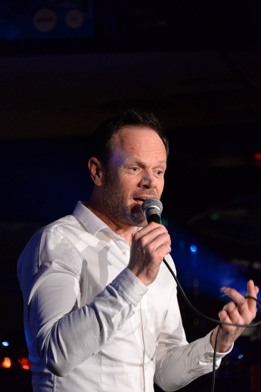 ../Images/Heel Noordwijkerhout zingt Hazes 098.jpg